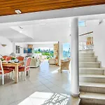 Villa Damara